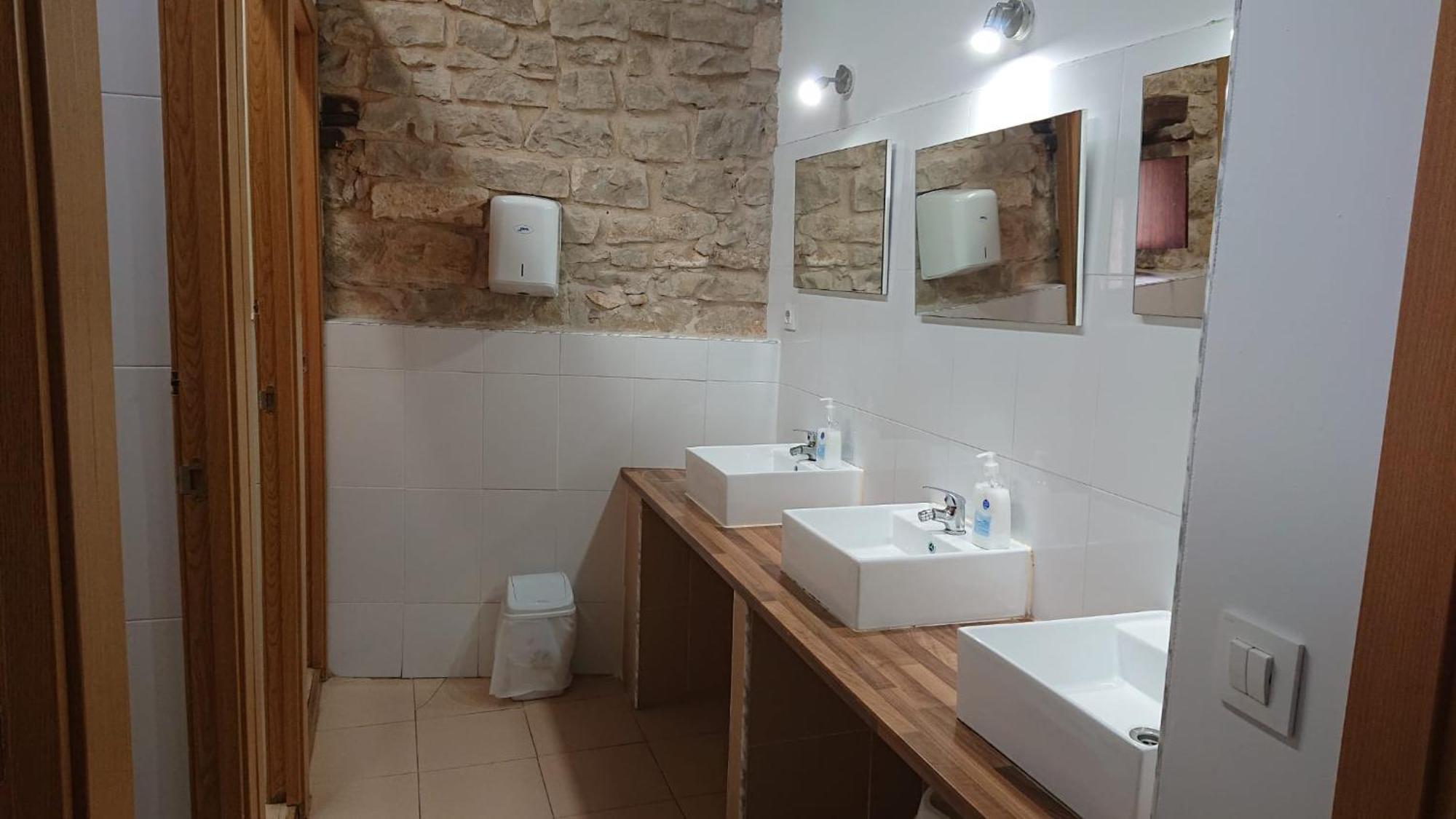 Albergue Sansol - El Oasis Del Camino Frances - Exclusivo Para Peregrinos Kültér fotó